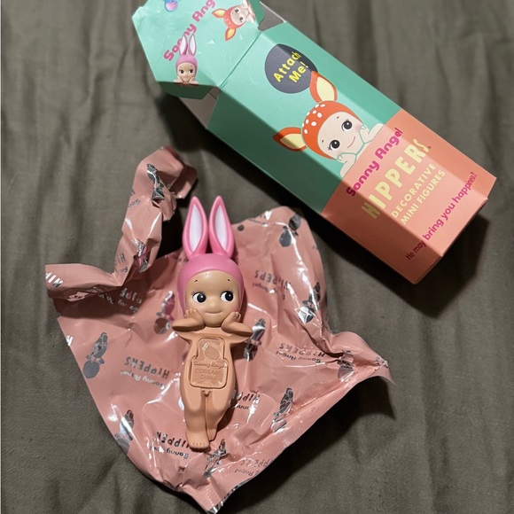 Sonny Angel Hippers Pink Rabbit - Picture 1 of 4